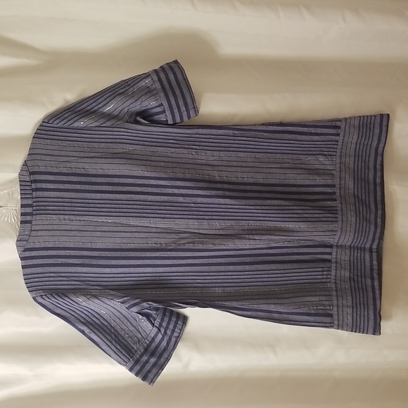 BCBGMaxAzria Blue with Silver Accent Chapbray Shift Dress. Size S - Picture 5 of 5